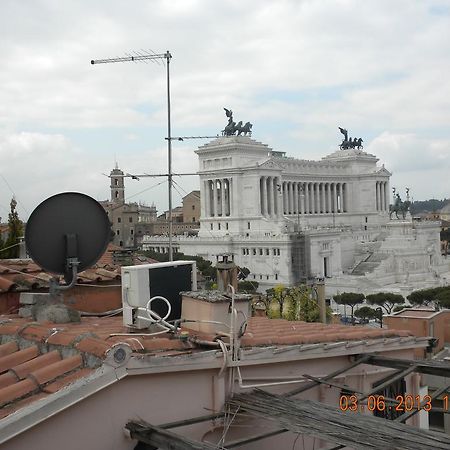 Residenza Torre Colonna Roma Exterior foto